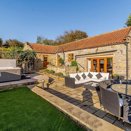 The Old Barn Villa Cloughton Luaran gambar